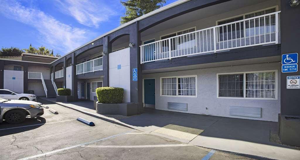 Surestay Plus Hotel By Best Western Sacramento North Extérieur photo