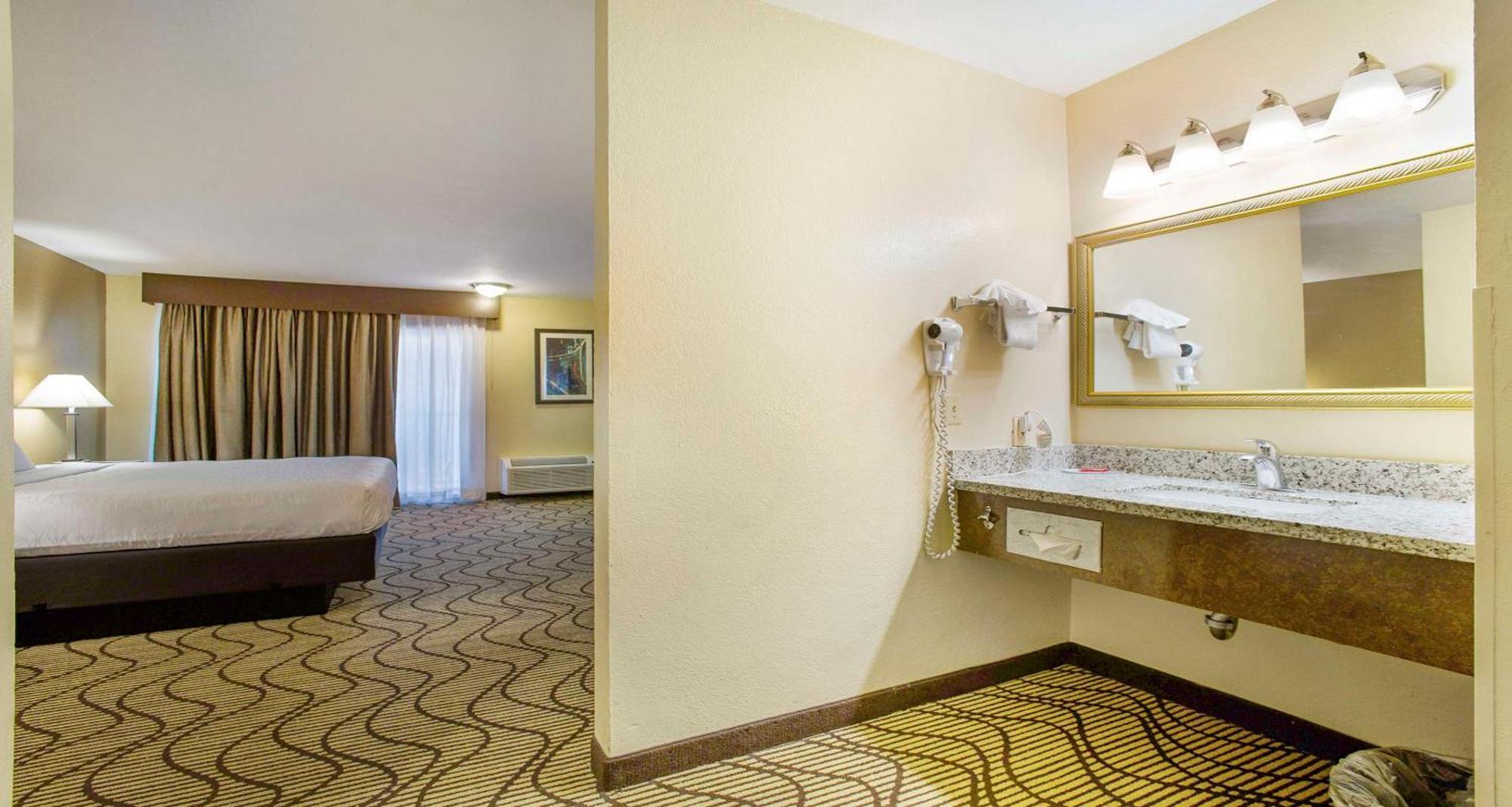 Surestay Plus Hotel By Best Western Sacramento North Extérieur photo