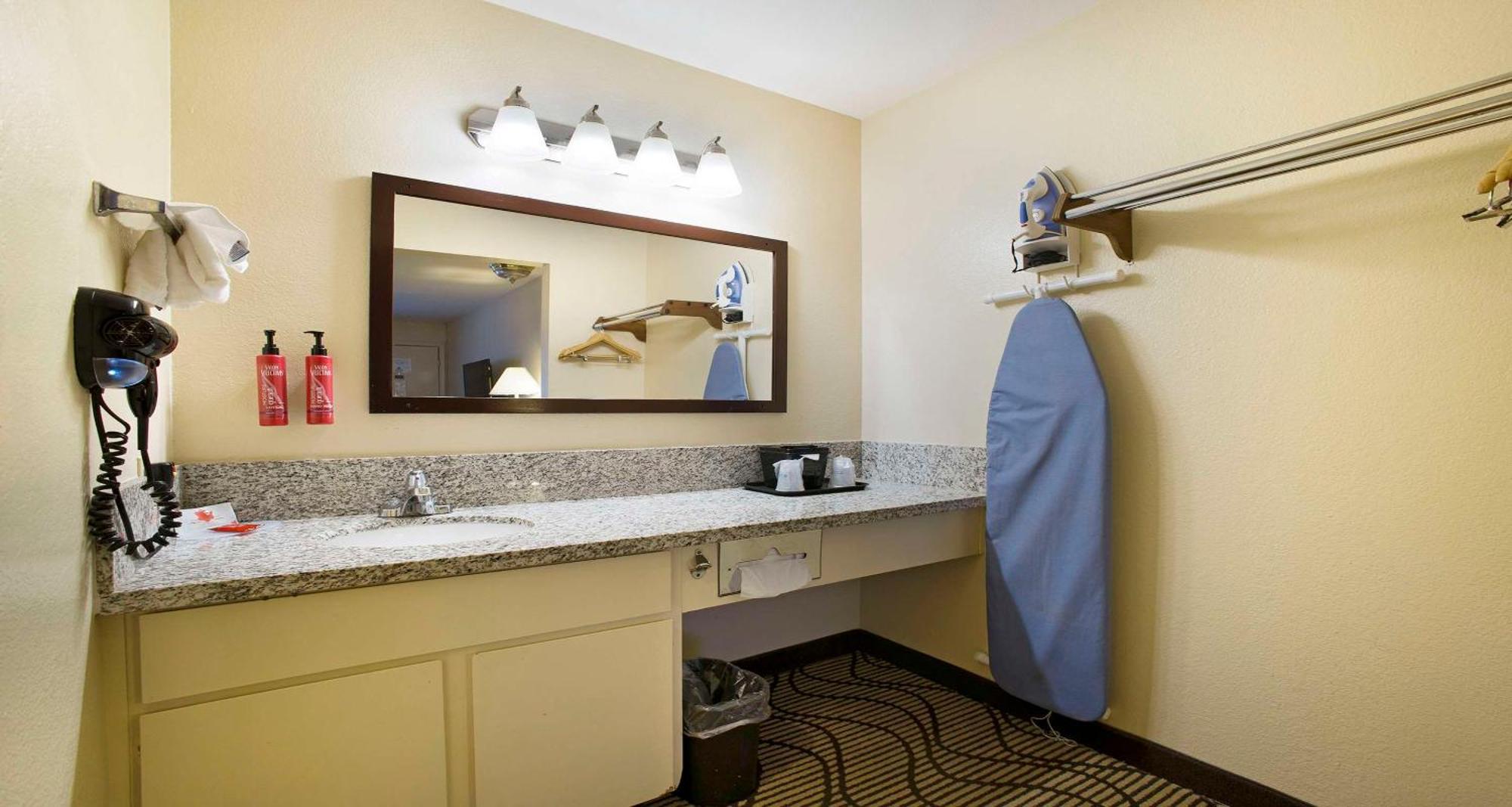 Surestay Plus Hotel By Best Western Sacramento North Extérieur photo