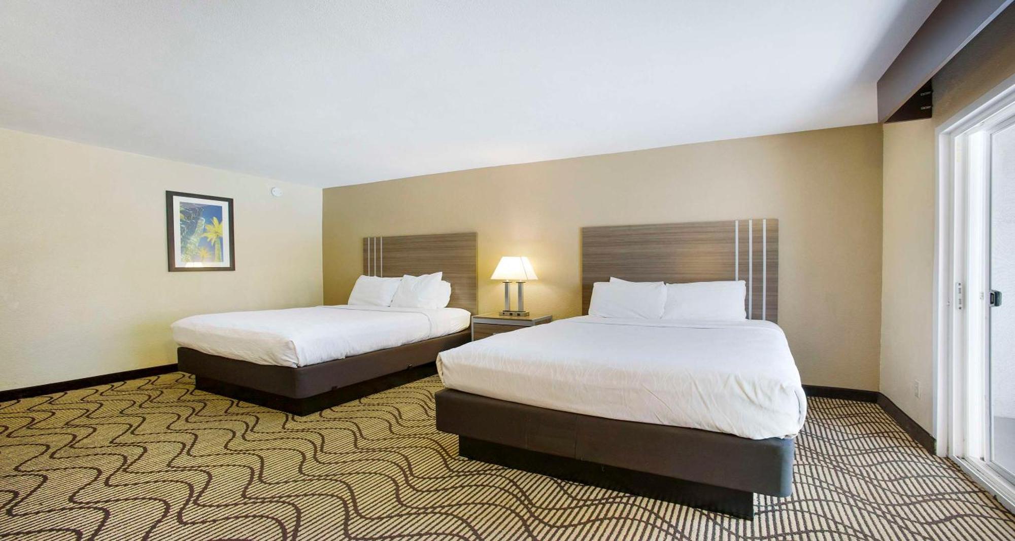 Surestay Plus Hotel By Best Western Sacramento North Extérieur photo